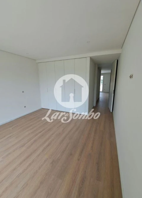 Moradia T4 para Venda em Palmeira