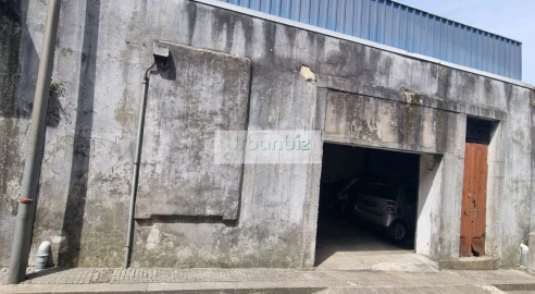Armazém para Venda em Santa Marinha e São Pedro da Afurada