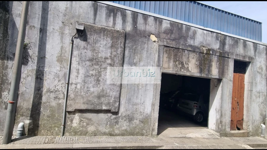 Armazém para Venda em Santa Marinha e São Pedro da Afurada