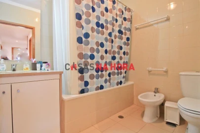 Apartamento T2 para Arrendamento em Milheiros