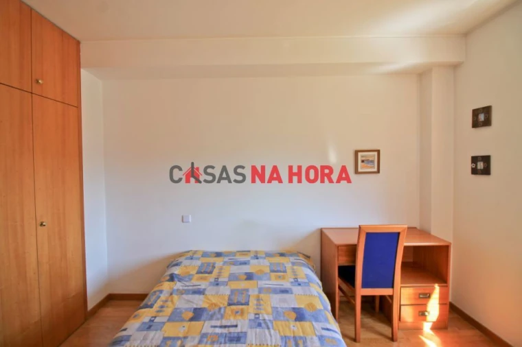 Apartamento T2 para Arrendamento em Milheiros Foto 20