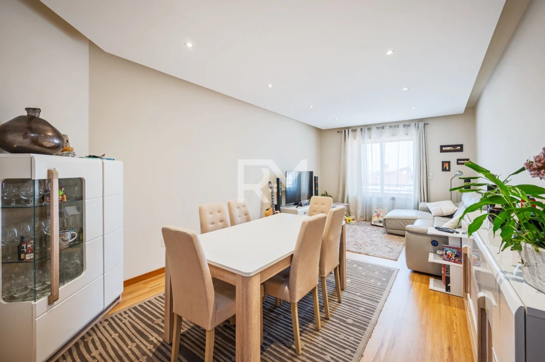 Apartamento T4 para Venda em Ermesinde Foto 1