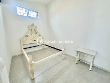 Moradia T1 para Arrendamento em Charneca de Caparica e Sobreda