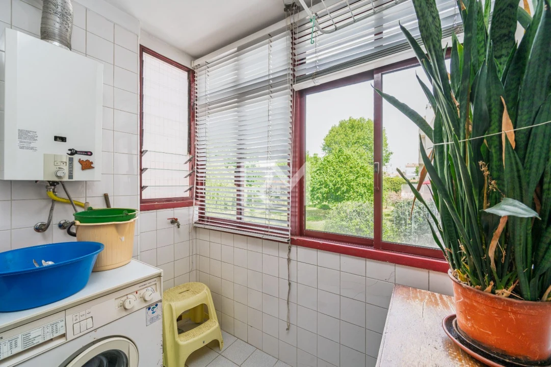 Apartamento T3 para Venda em Ramalde Foto 11