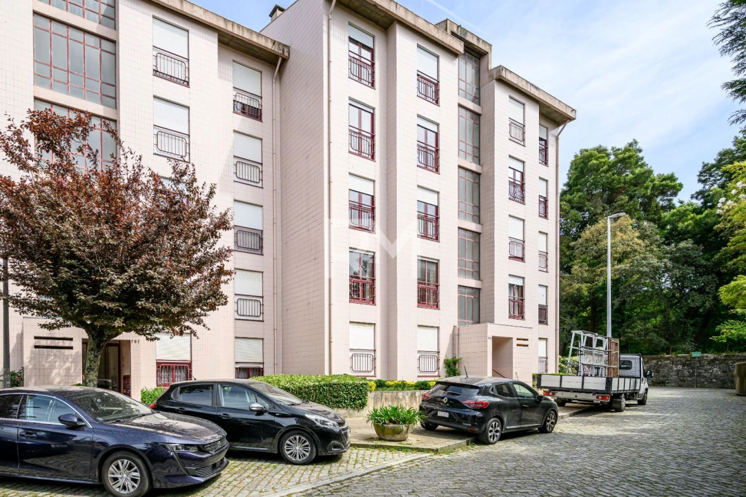 Apartamento T3 para Venda em Ramalde Foto 1