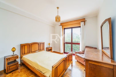 Apartamento T3 para Venda em Ramalde