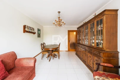 Apartamento T3 para Venda em Ramalde