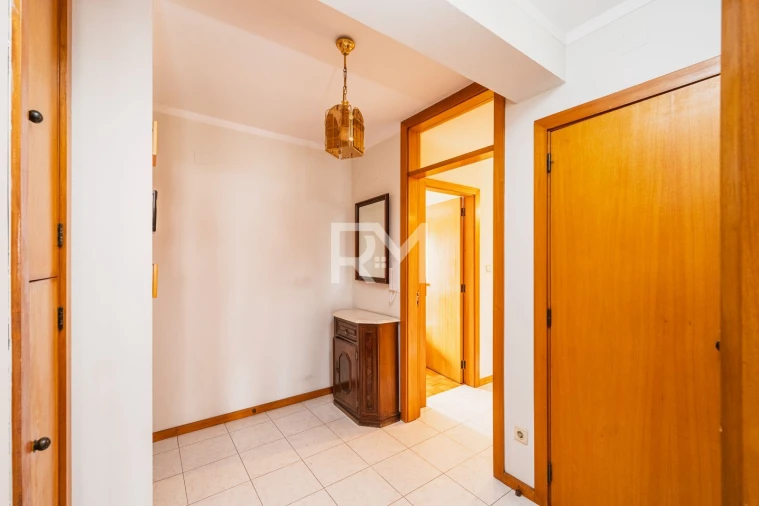 Apartamento T3 para Venda em Ramalde Foto 7