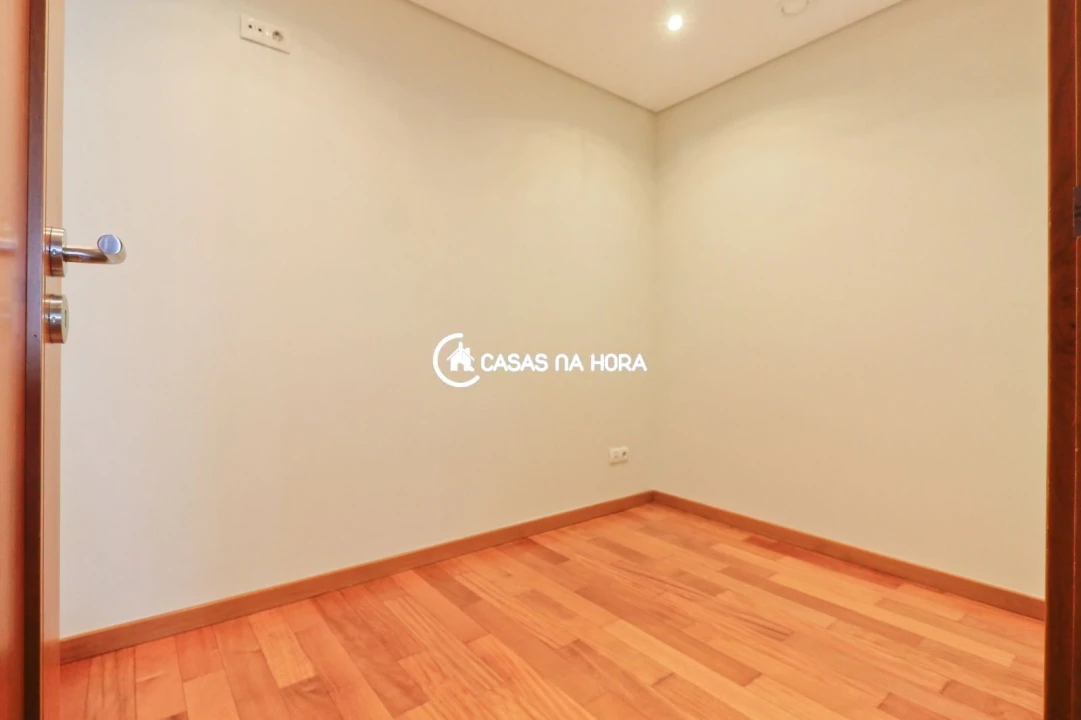 Apartamento T1 para Arrendamento em Matosinhos e Leça da Palmeira Foto 10