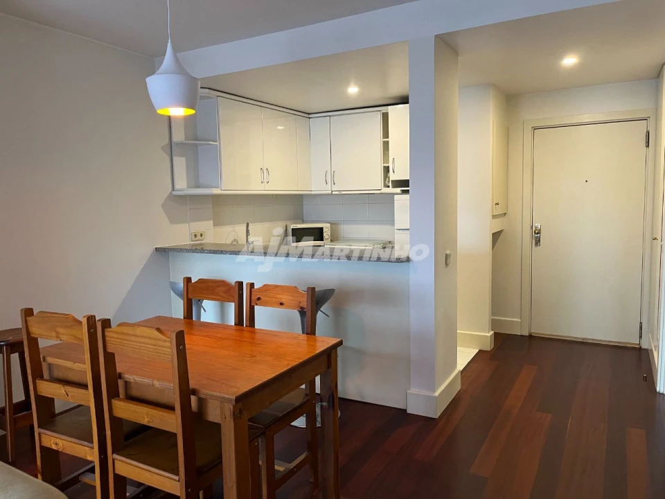 Apartamento T1 para Arrendamento em Ramalde Foto 5