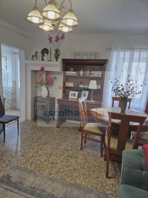 Moradia T4 para Venda em Fronteira