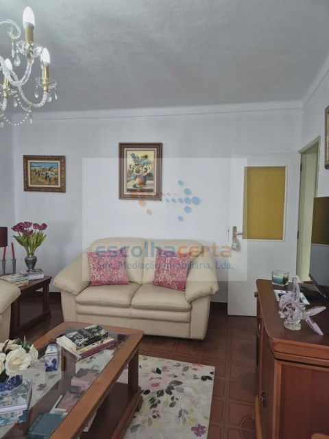 Moradia T4 para Venda em Fronteira