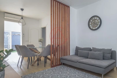 Moradia T2 para Venda em Baixa da Banheira e Vale da Amoreira