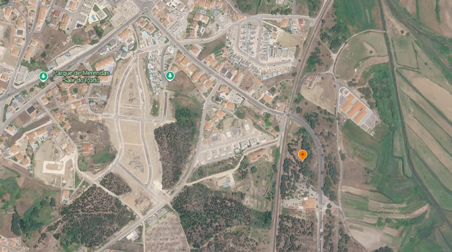 Terreno para Venda em Tornada e Salir do Porto Planta 1
