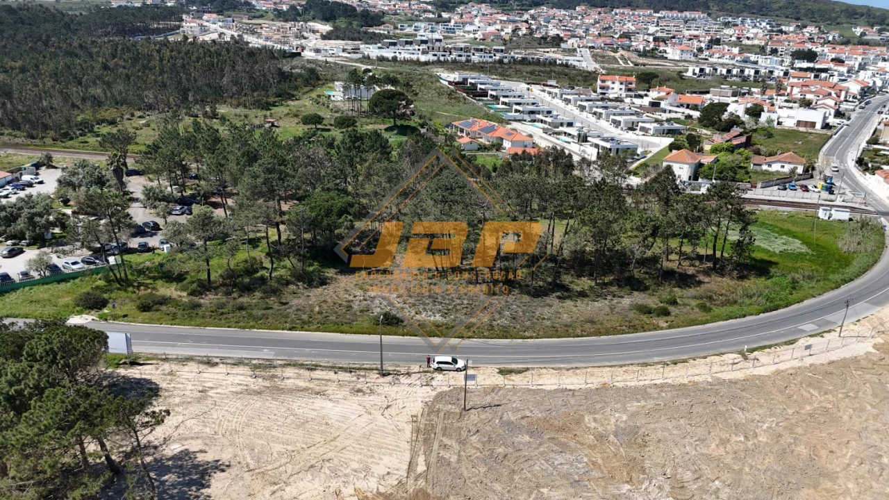 Terreno para Venda em Tornada e Salir do Porto Foto 4