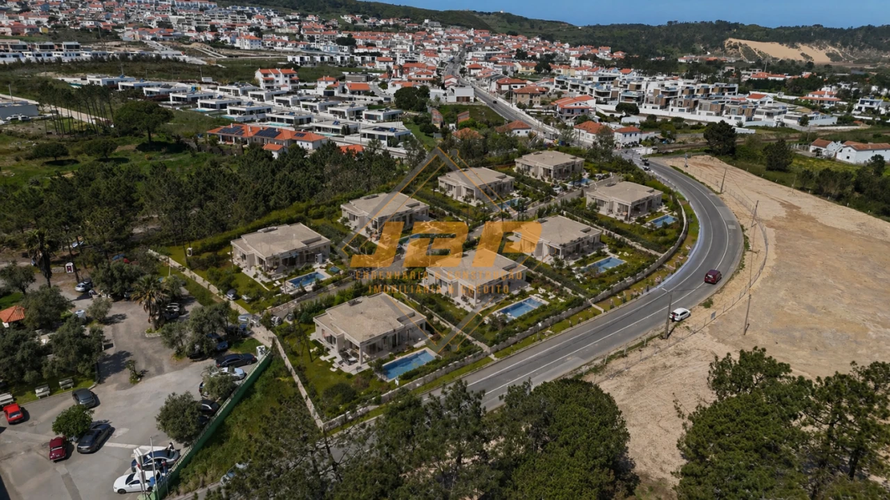 Terreno para Venda em Tornada e Salir do Porto Foto 1