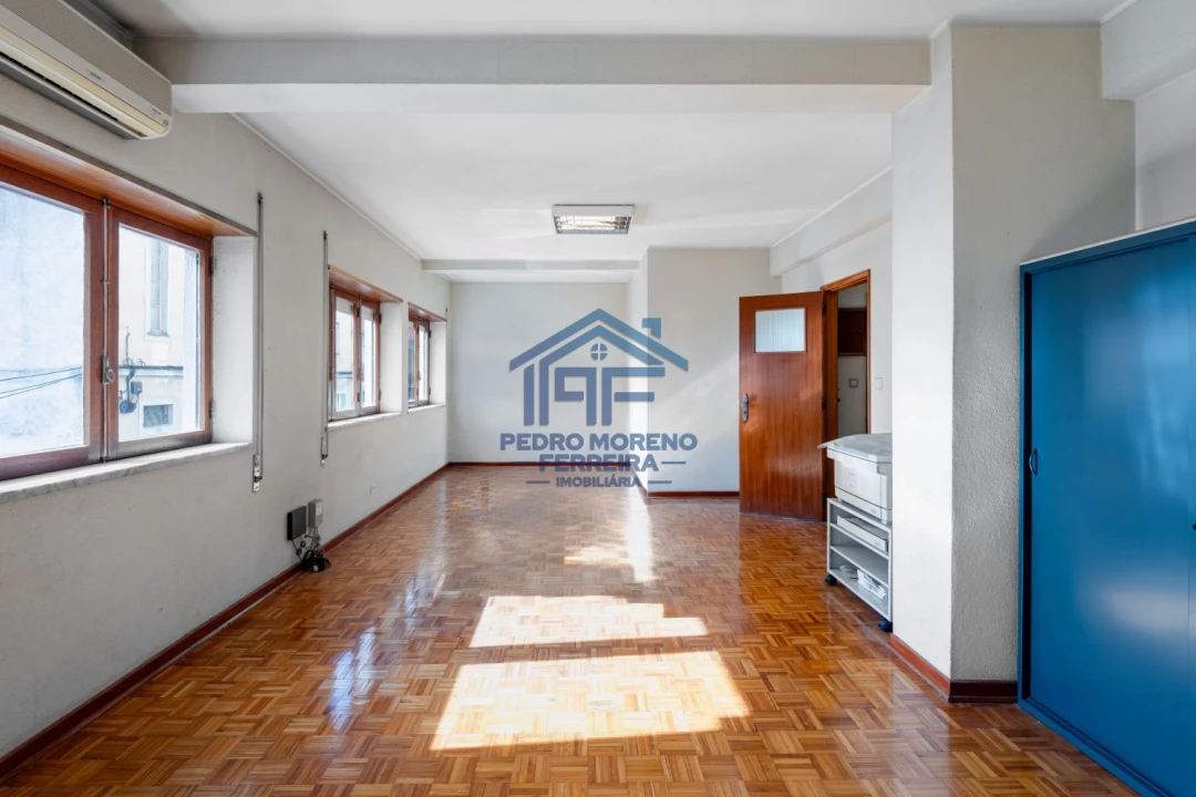 Apartamento T3 para Venda em Covilhã e Canhoso Foto 4