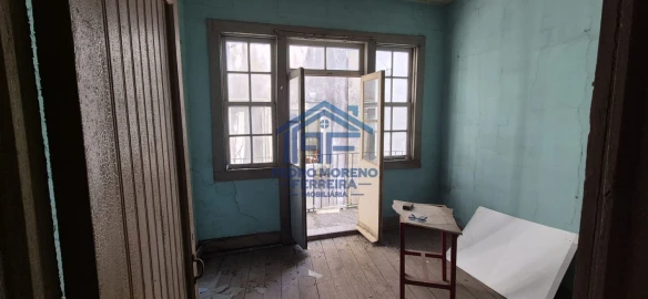 Loja para Venda em Covilhã e Canhoso