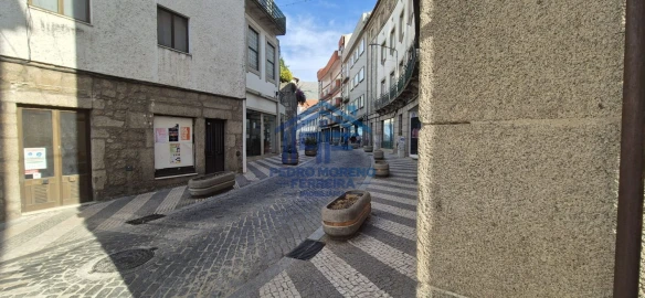 Loja para Venda em Covilhã e Canhoso