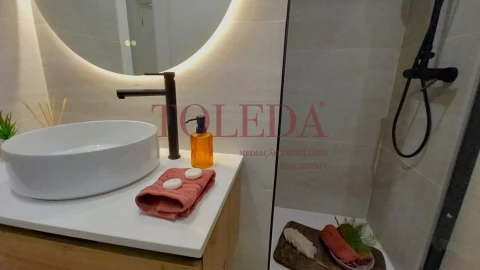 Apartamento T2 para Venda em Benfica