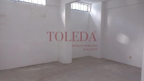 Apartamento T2 para Venda em Benfica