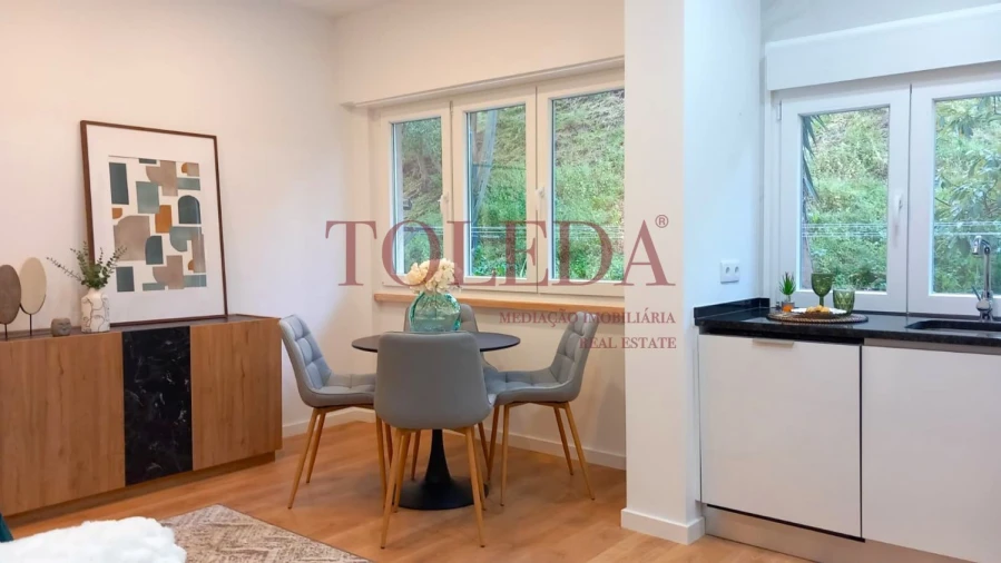 Apartamento T2 para Venda em Benfica Foto 6