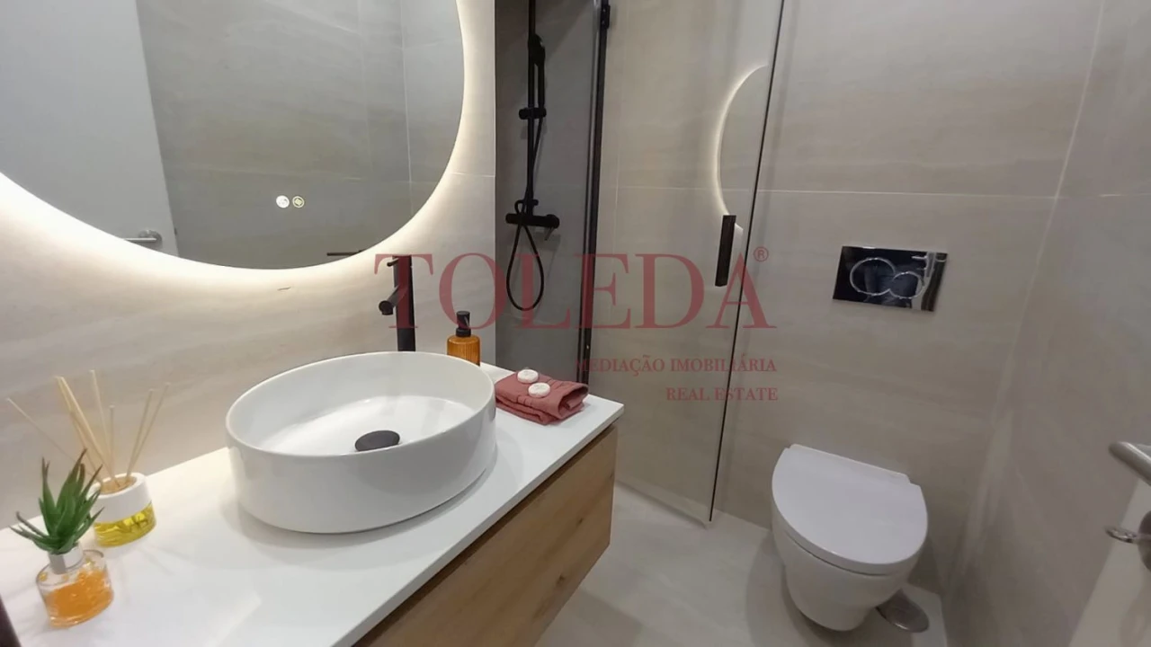 Apartamento T2 para Venda em Benfica Foto 16