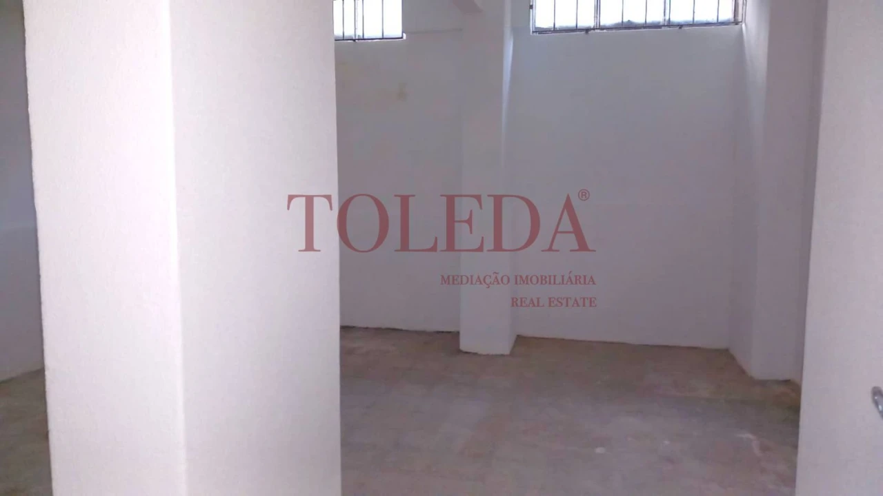Apartamento T2 para Venda em Benfica Foto 20