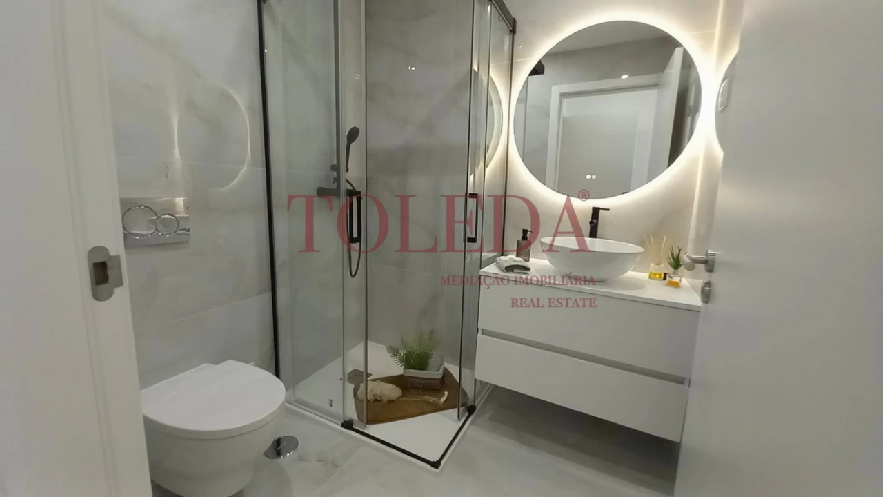 Apartamento T2 para Venda em Benfica Foto 11