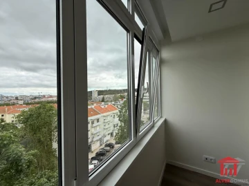 Apartamento T3 para Venda em Benfica