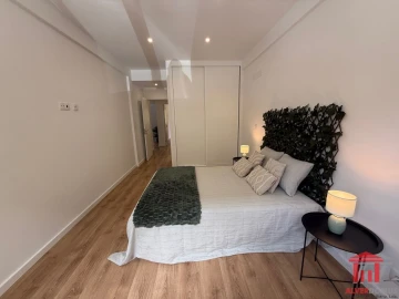 Apartamento T2 para Venda em Benfica