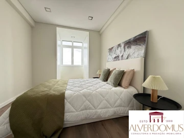 Apartamento T3 para Venda em Benfica