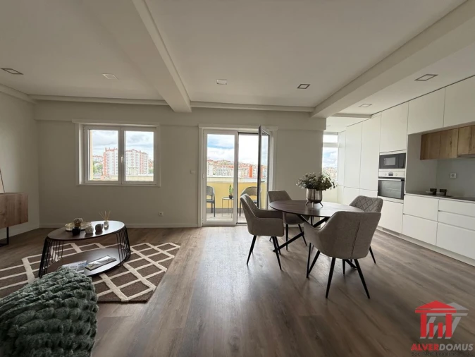 Apartamento T3 para Venda em Benfica Foto 5