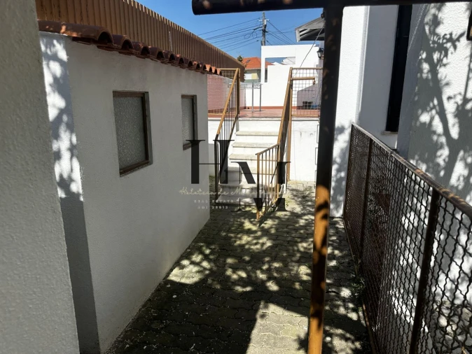 Moradia T4 para Venda em São Domingos de Rana Foto 40