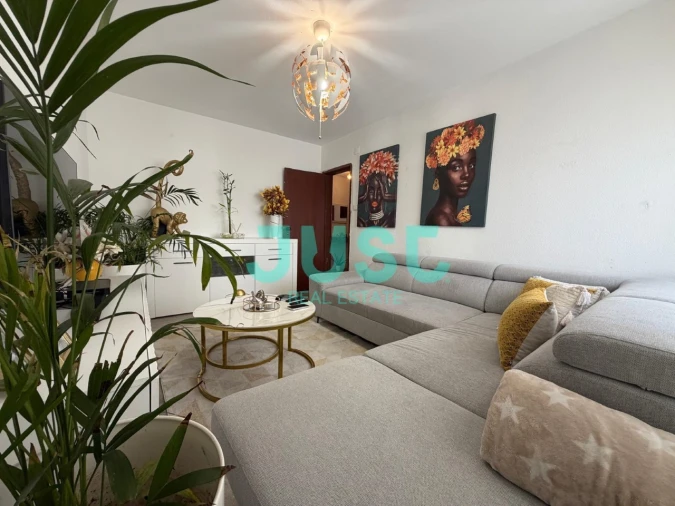 Apartamento T2 para Venda em Laranjeiro e Feijó Foto 2
