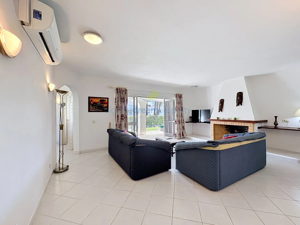 Moradia T3 para Venda em Albufeira e Olhos de Água Foto 3