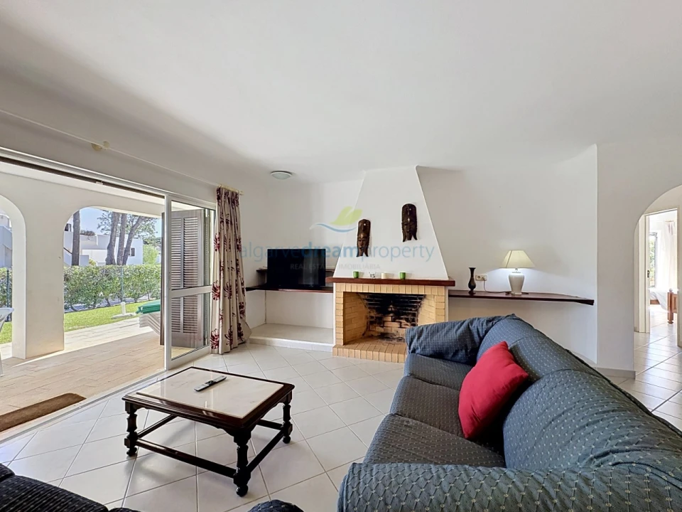 Moradia T3 para Venda em Albufeira e Olhos de Água Foto 2