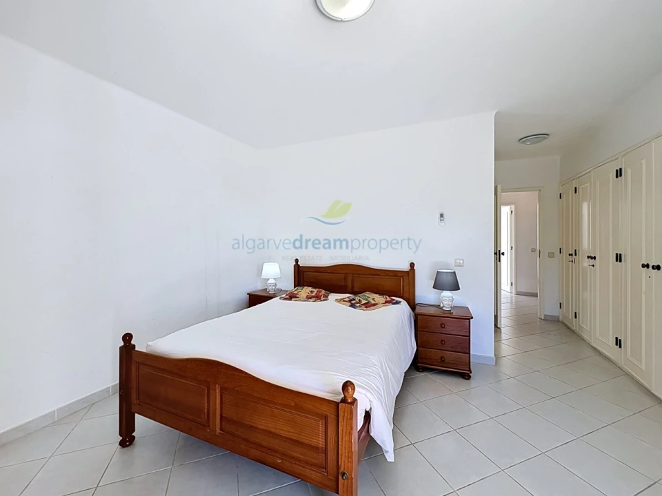 Moradia T3 para Venda em Albufeira e Olhos de Água Foto 15