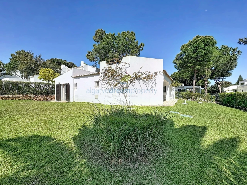 Moradia T3 para Venda em Albufeira e Olhos de Água Foto 24