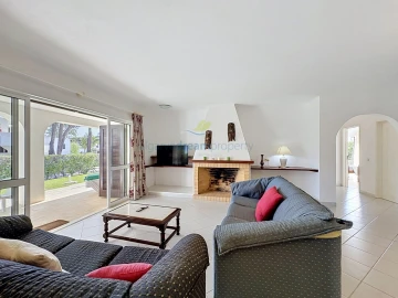 Moradia T3 para Venda em Albufeira e Olhos de Água