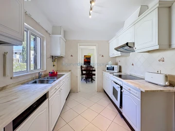 Moradia T3 para Venda em Albufeira e Olhos de Água