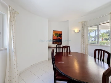 Moradia T3 para Venda em Albufeira e Olhos de Água