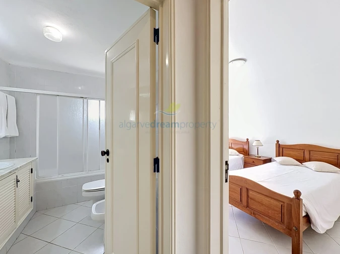 Moradia T3 para Venda em Albufeira e Olhos de Água Foto 8