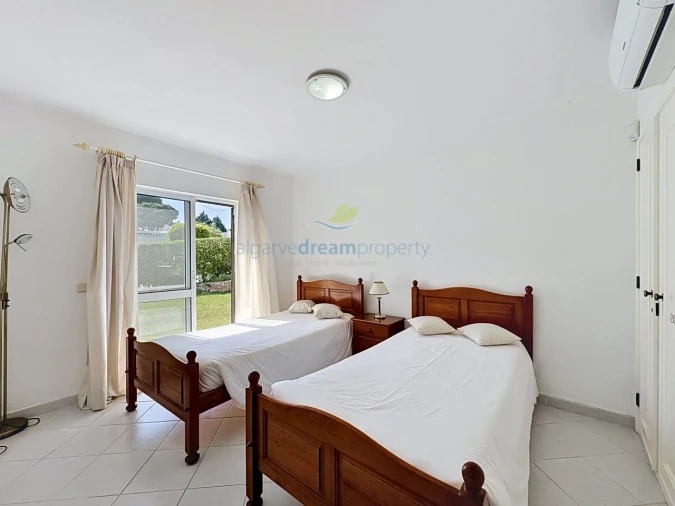 Moradia T3 para Venda em Albufeira e Olhos de Água Foto 9