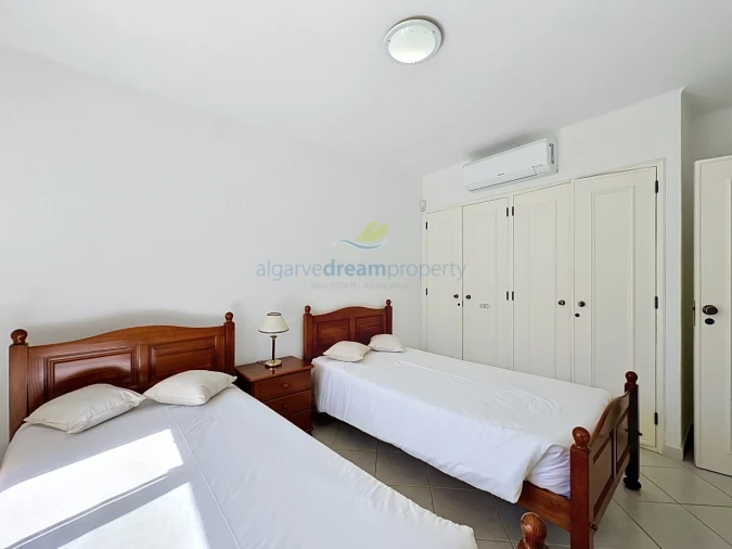 Moradia T3 para Venda em Albufeira e Olhos de Água Foto 10