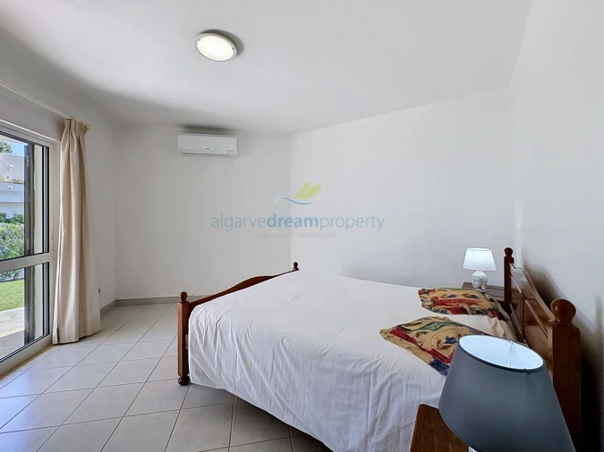 Moradia T3 para Venda em Albufeira e Olhos de Água Foto 13