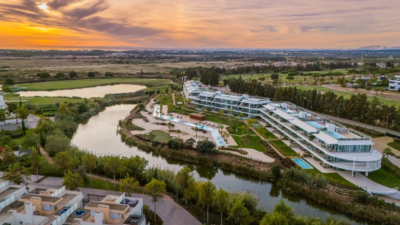 Apartamento T3 para para venda em Quarteira Foto 4