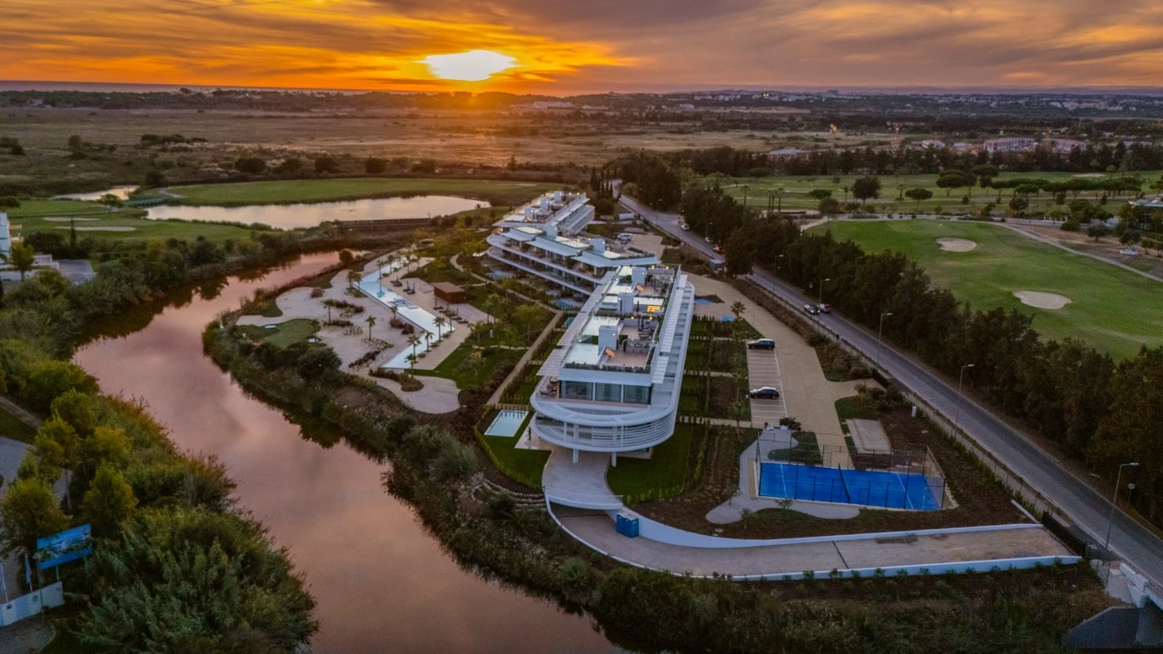 Apartamento T3 para para venda em Quarteira Foto 41