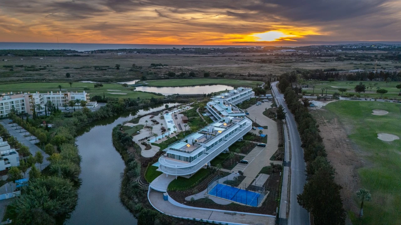 Apartamento T3 para para venda em Quarteira Foto 43