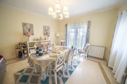 Moradia T4 para Venda em Milharado